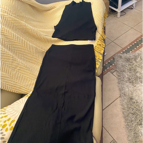 🌸💐 SEXY REFORMATION 2 PIECE NWT💐🌸 - Picture 1 of 7